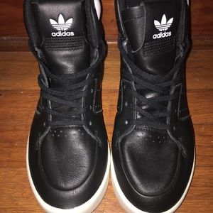 Adidas high tops/men/women